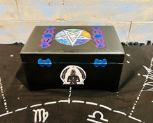 Load image into Gallery viewer, Third Eye Magik Young  Beginner Element Spell Box
