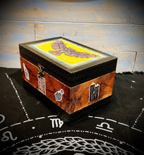Load image into Gallery viewer, Third Eye Magik Owl Spell Box
